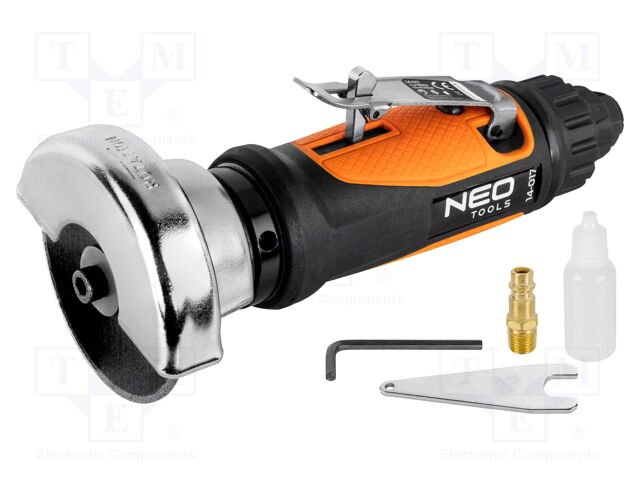Pneumatic cutter