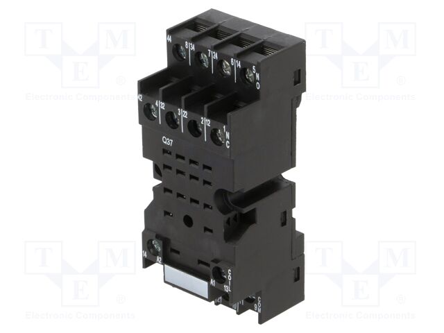 Socket