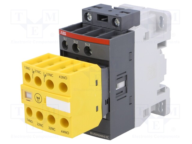 Contactor: 3-pole; NO x3; Auxiliary contacts: NC x2,NO x2; 18A
