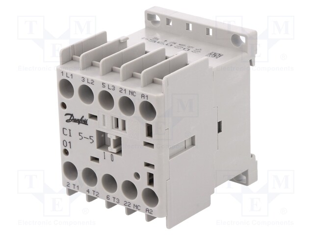 Contactor: 3-pole; NO x3; Auxiliary contacts: NC; 230VAC; 4.9A