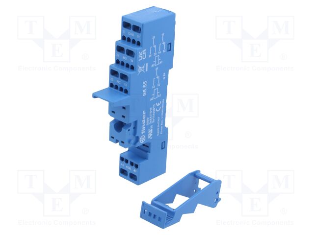 Socket